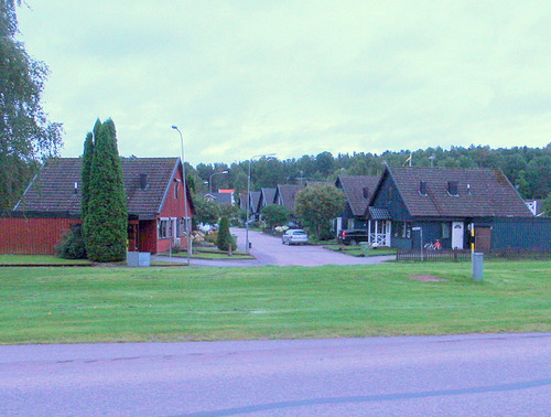 Cycling to Askersund.